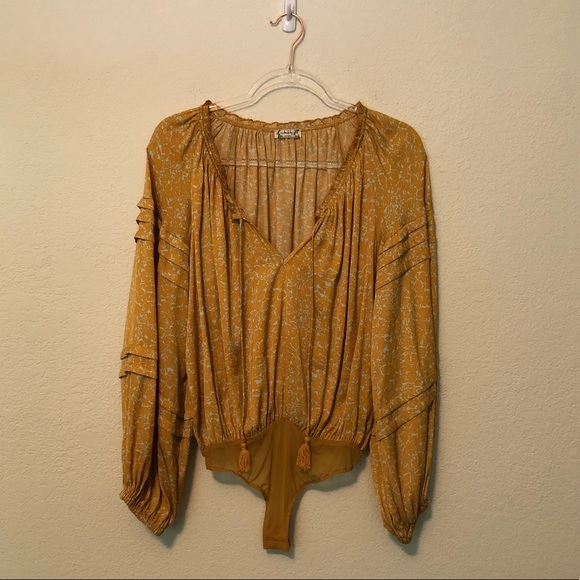 Free People All Tucks Printed Bodysuit Yellow Boho - Picture 2 of 7